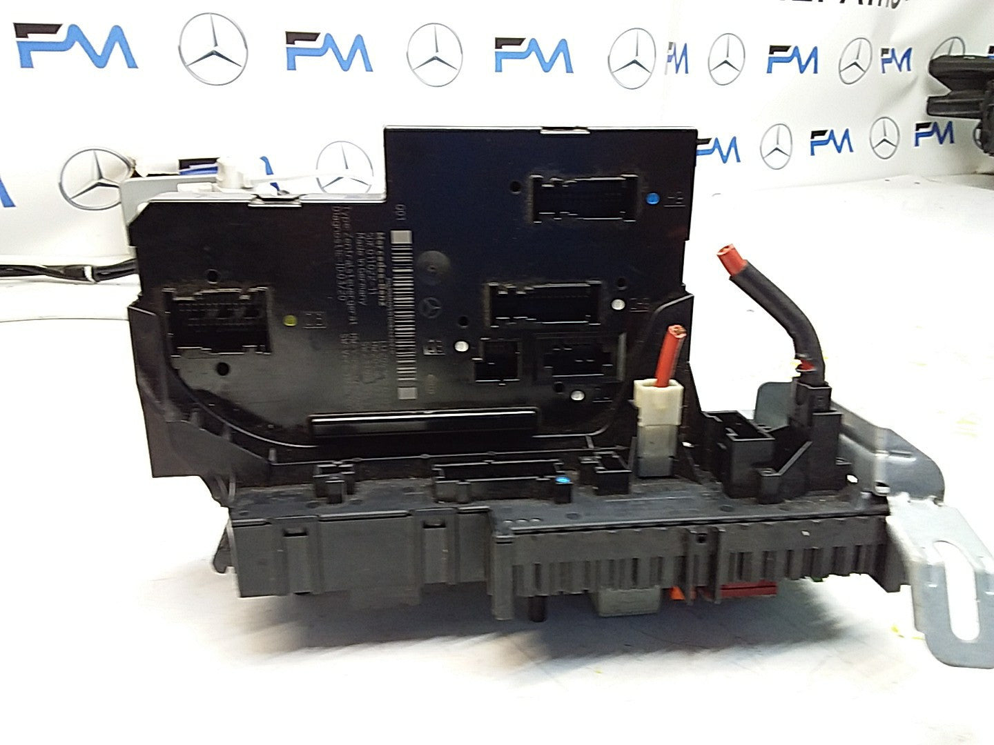 MERCEDES C-CLASS W204  FUSE  BOX RELAY A2049060205 FMF102