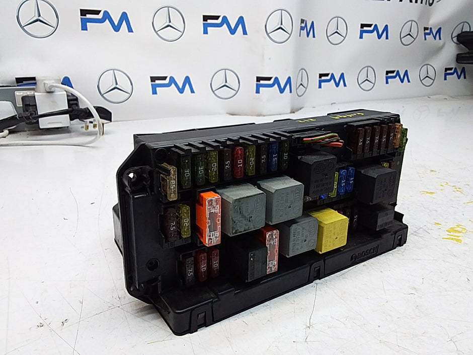 Mercedes E-CLASS W212 Fuse  Box RELAY A2129008507 FMF89