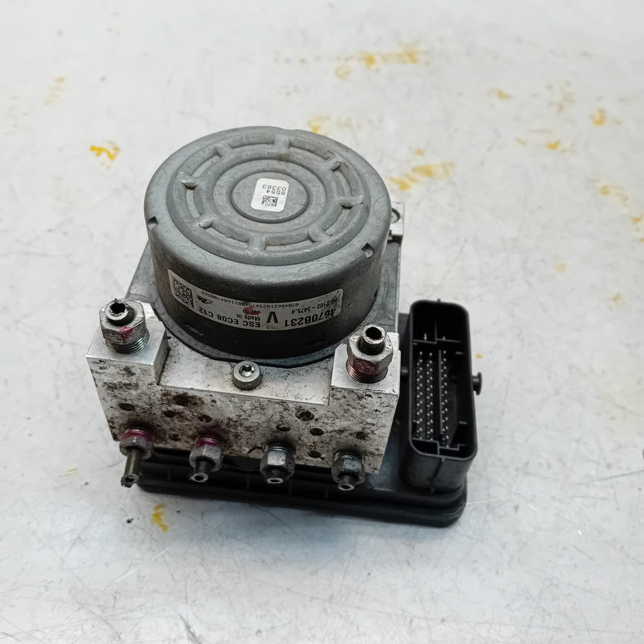 MITSUBISHI OUTLANDER MK3 ABS PUMP   MODULE 4670B231 FM00945