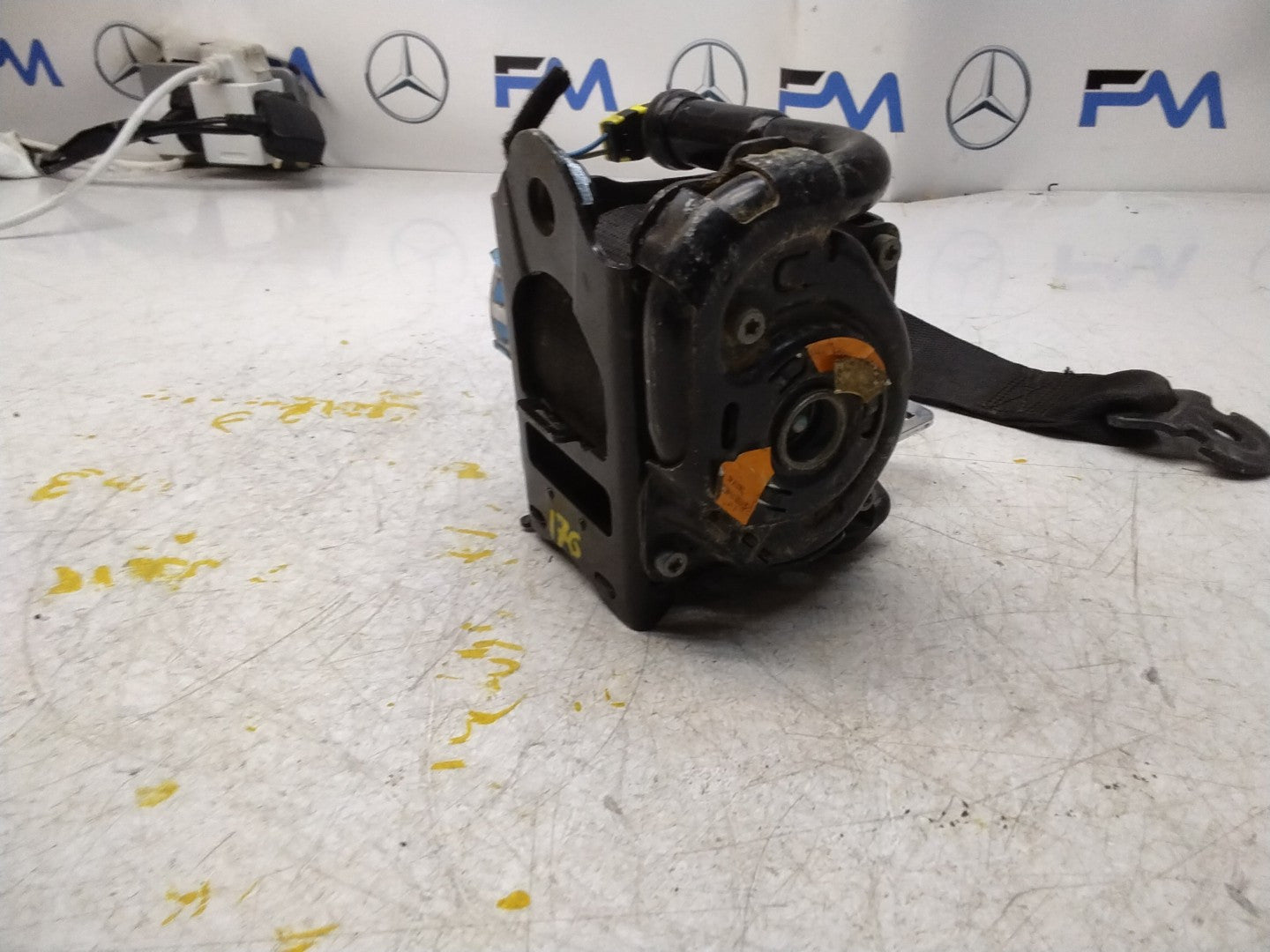 MERCEDES A CLASS W176 REAR L / R SIDE SEAT BELT A1768602385 FMS172 NSR OSR