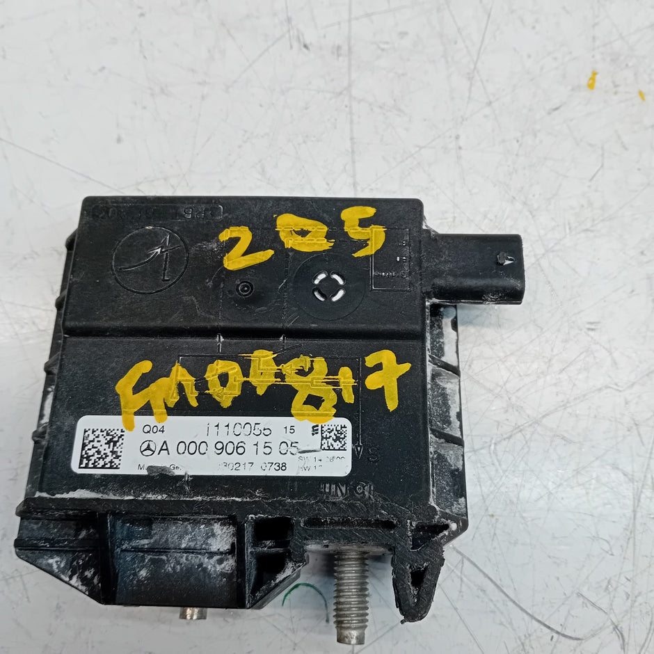 MERCEDES  C E CLASS W205 W213 NEGATIVE BATTERY CLAM TERMINAL A0009061505 FM00817