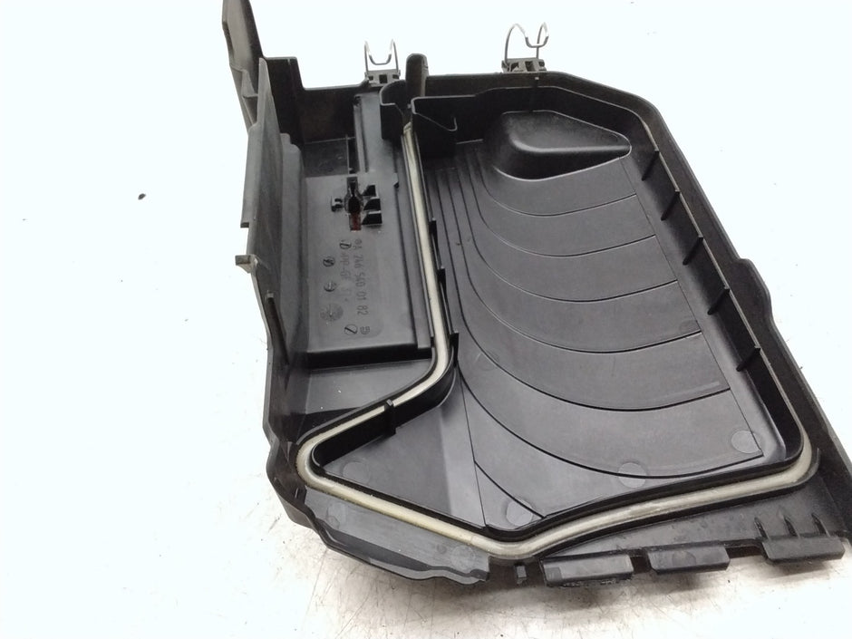 MERCEDES BENZ  B-CLASS  W246 FUSE RELAY JUNCTION BOX LID A2465400182  FMF155
