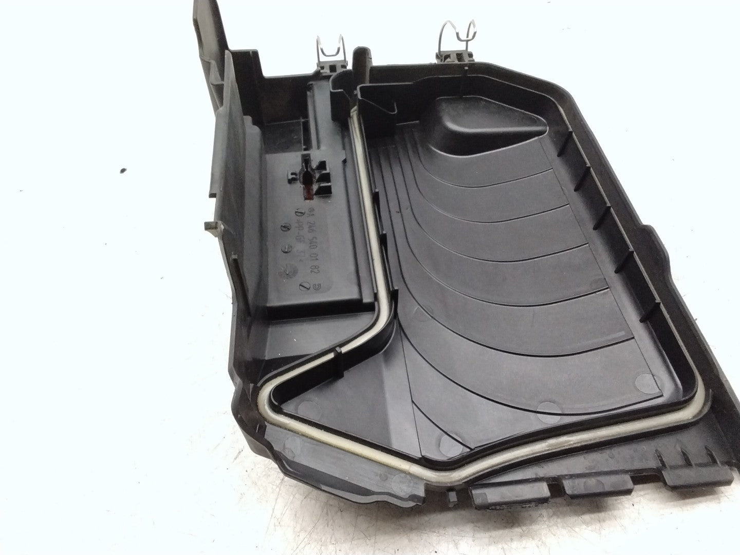 MERCEDES BENZ  B-CLASS  W246 FUSE RELAY JUNCTION BOX LID A2465400182  FMF155