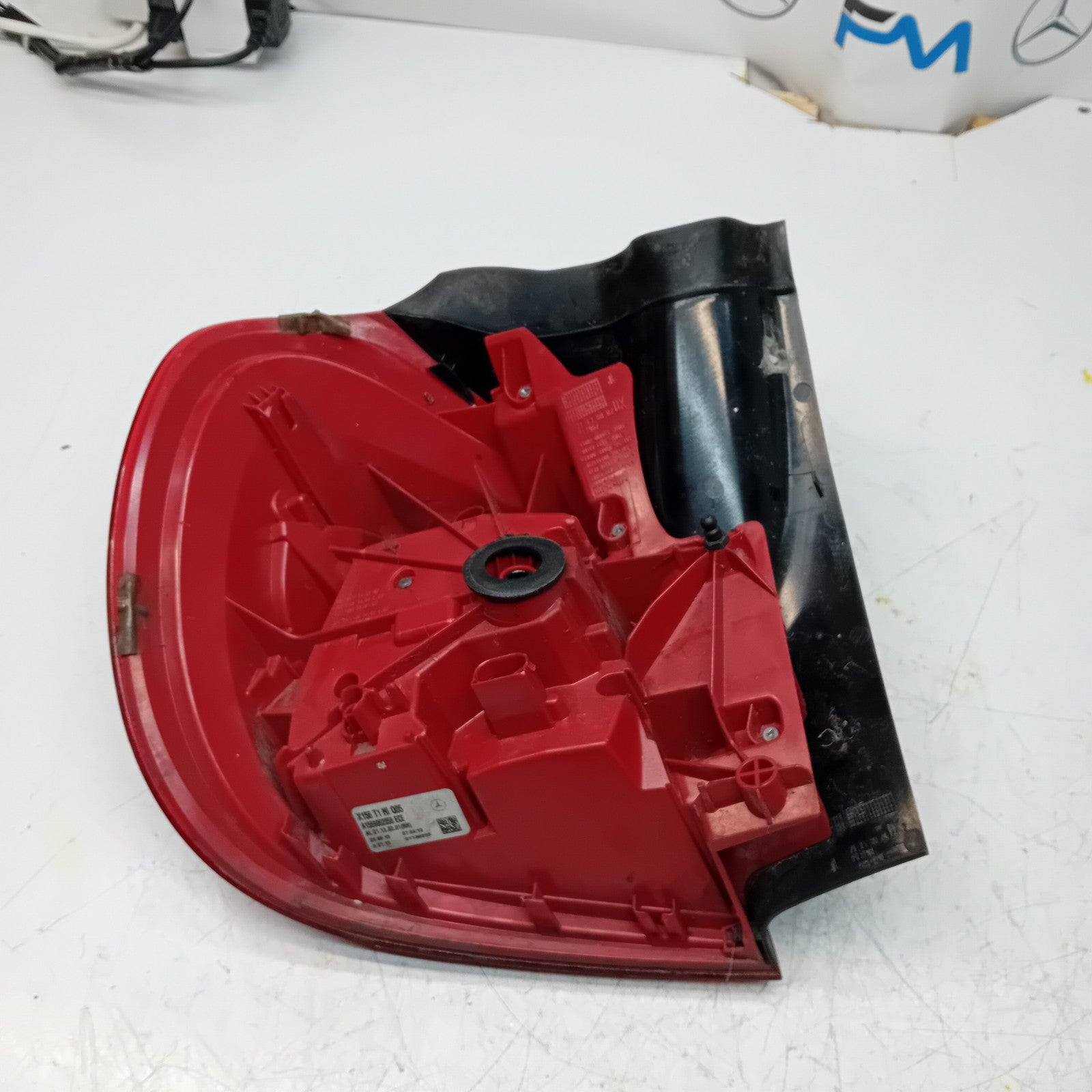 MERCEDES GLA W156 2015 REAR DRIVER O/S TAIL LIGHT A1569062058 FMT69