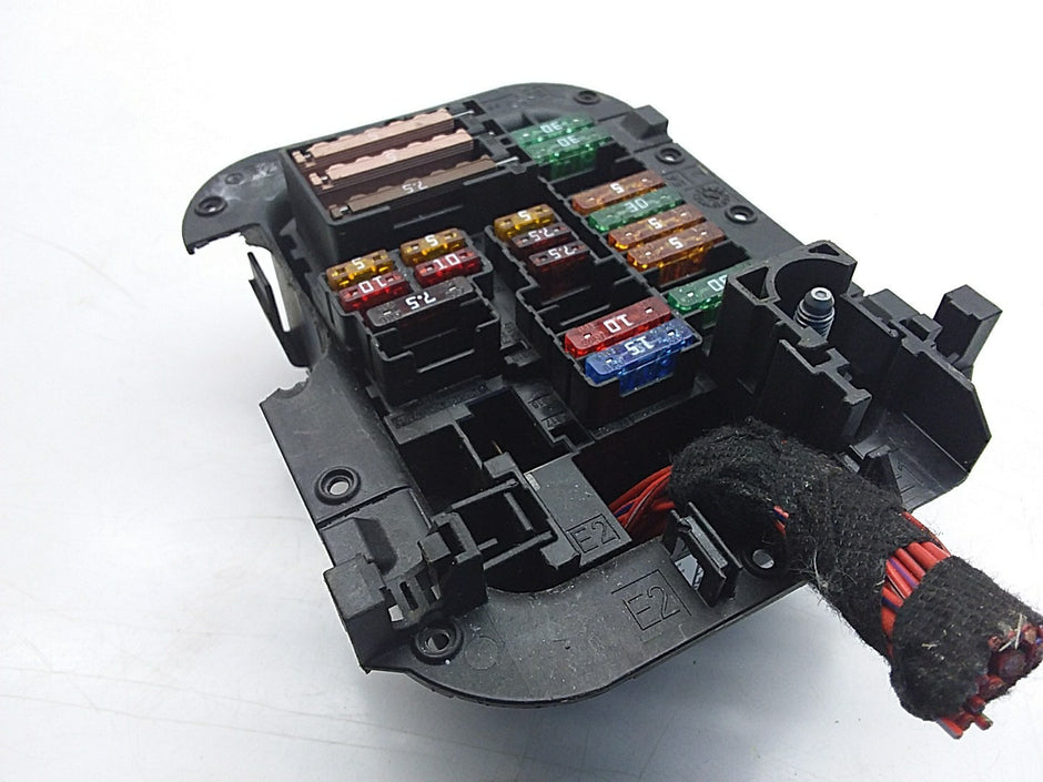 2017/2023 MERCEDES-BENZ E CLASS W213  FUSE BOX  A2135403038 FMF27