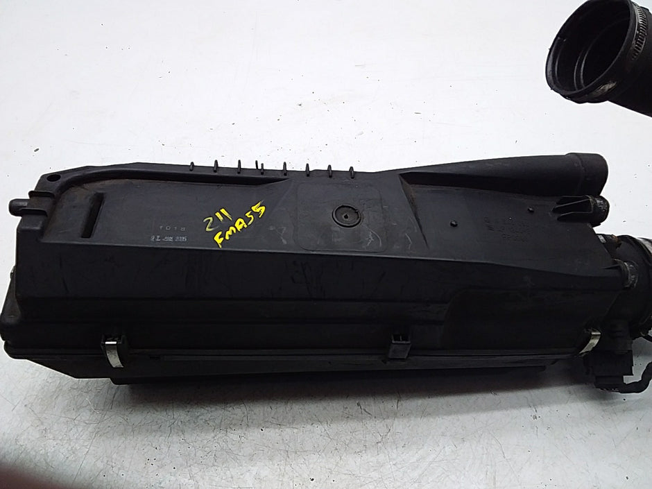 MERCEDES BENZ E-CLASS W211 2003 AIR FILTER CLEANER BOX 2.2 D A6560901001 FMA55