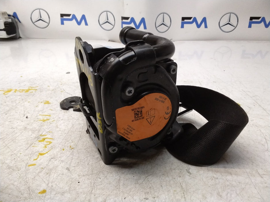 MERCEDES A CLASS W176 REAR L / R SIDE SEAT BELT A1768602385 FMS196 NSR OSR