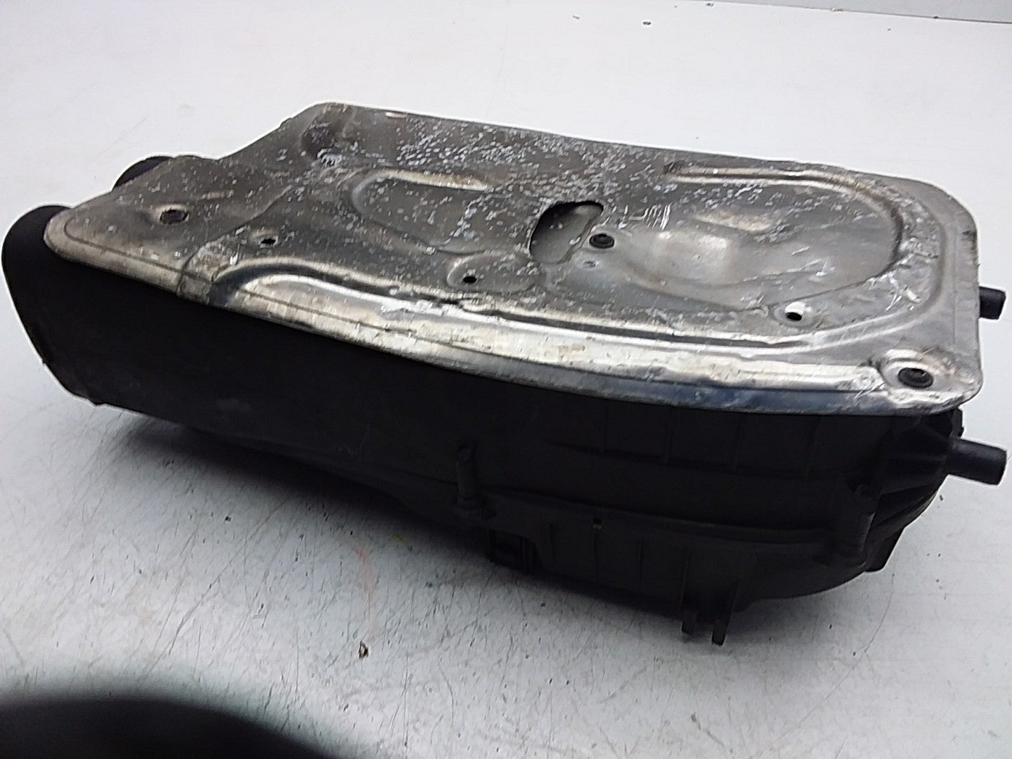 MERCEDES BENZ E-CLASS W207 2010 AIR FILTER CLEANER BOX 2.1 D A6510901101 FMA25