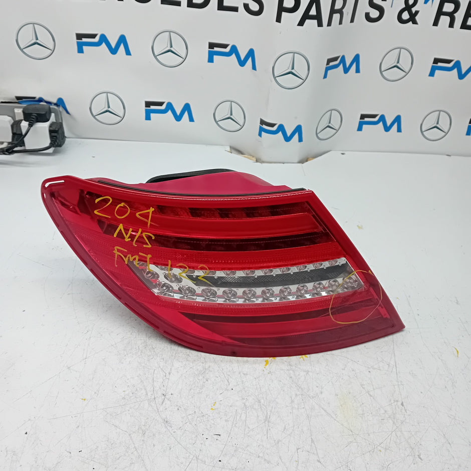 MERCEDES C-CLASS W204 PASSENGER SIDE NS REAR TAIL LIGHT A2048205464 2012 FMT122