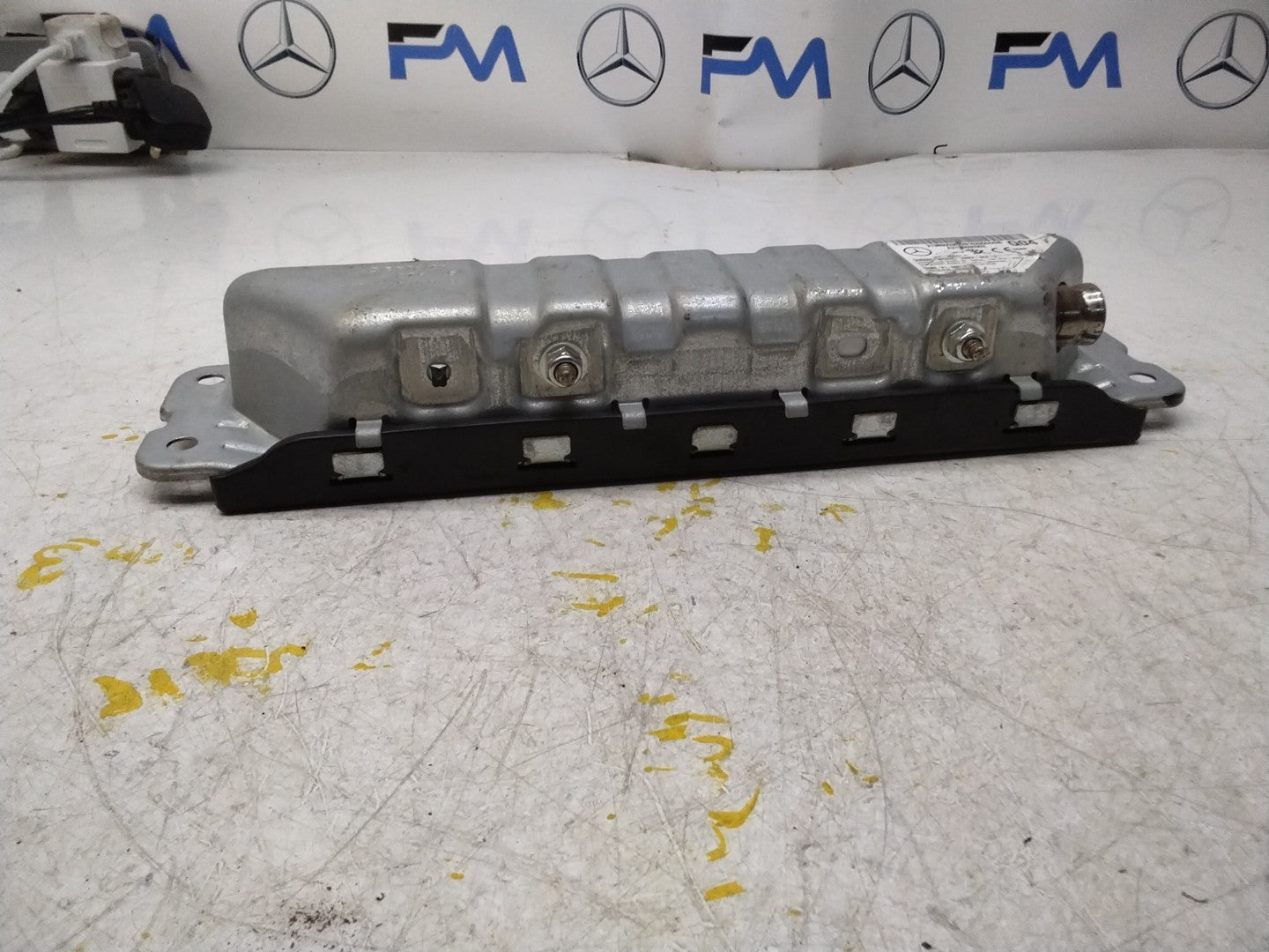 2018 MERCEDES BENZ A-CLASS W213 DRIVER SIDE KNEE AIRBAG A2138600302 FM00737