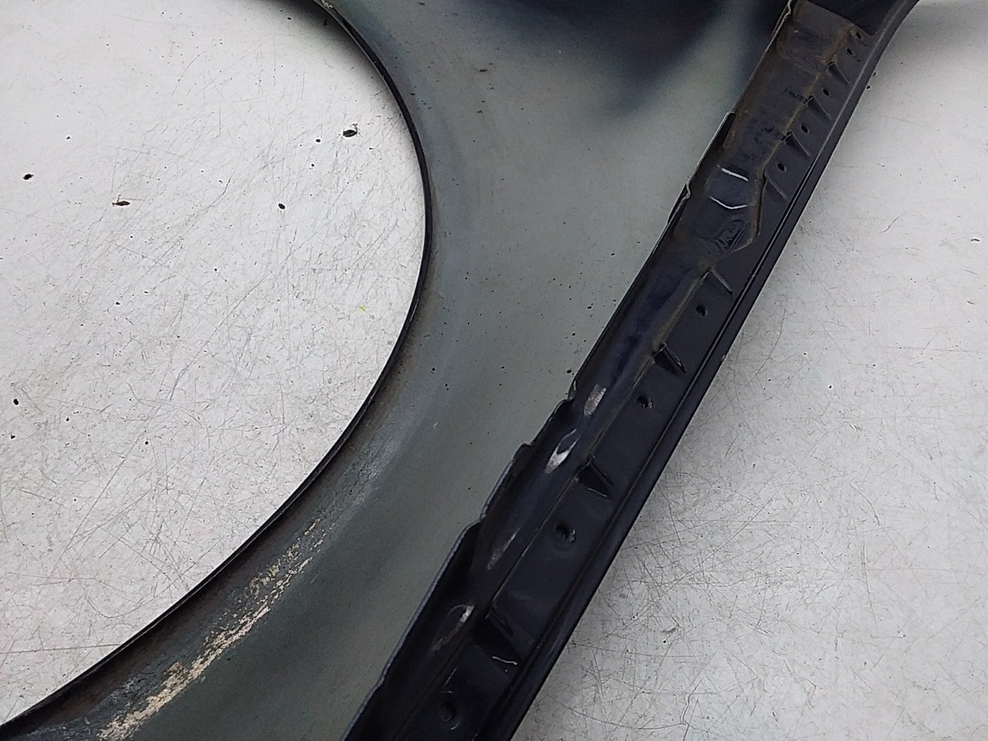 MERCEDES  C-CLASS W205 NS LEFT PASSENGER SIDEWINGS A2058810101 FMW08 (DAMAGED)