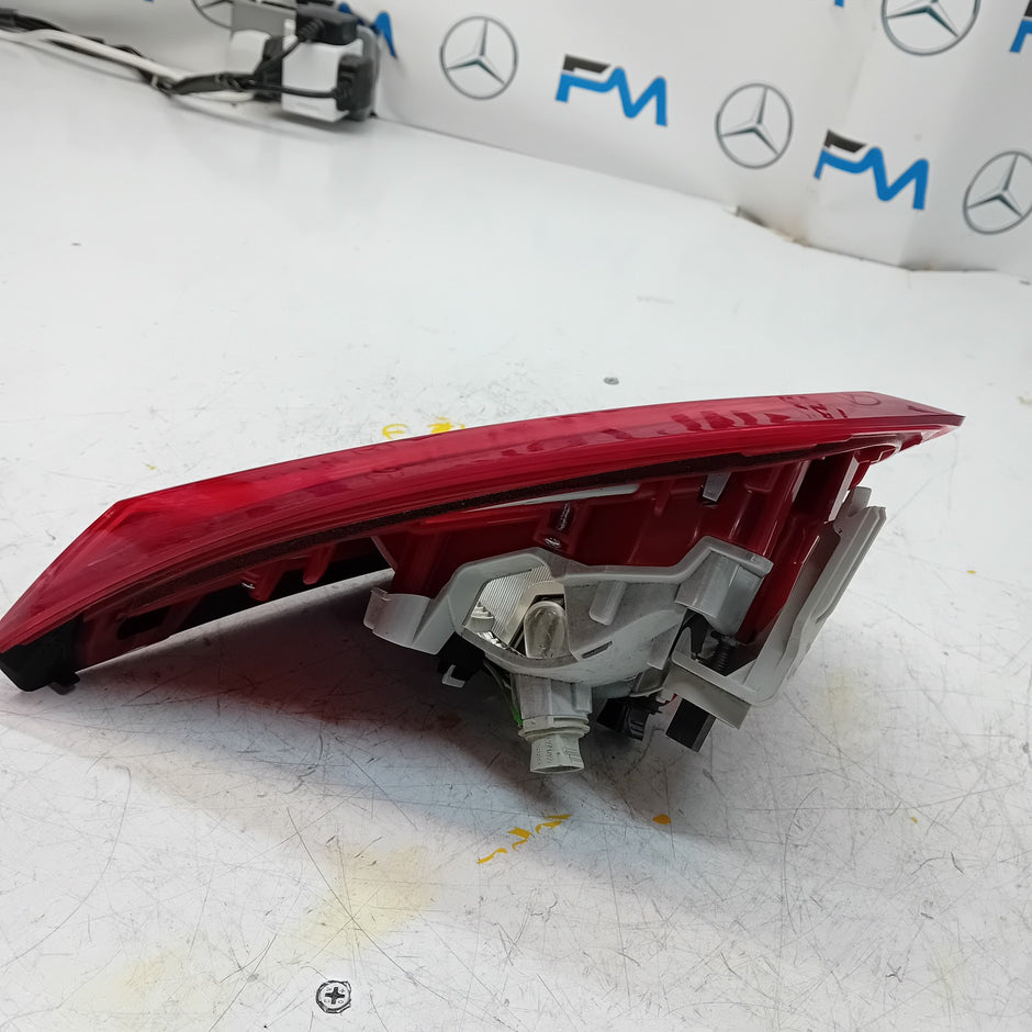 MERCEDES GLA W156 DRIVER SIDE OS REAR TAIL LIGHT A1569060458 2015 FMT166