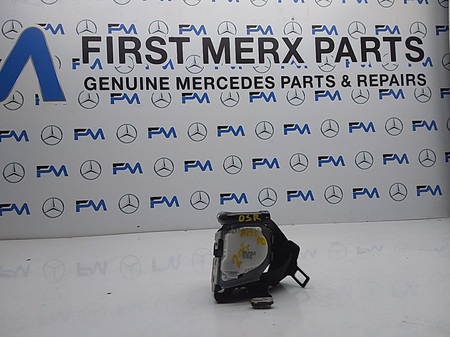 MERCEDES BENZ W205 C CLASS DRIVER REAR SIDE BELT RIGHT OSR A2058600685 FMS10