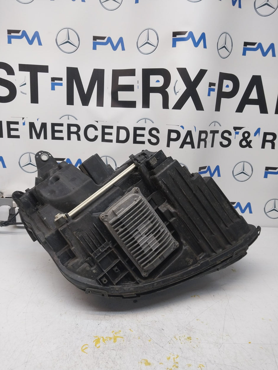 MERCEDES E-CLASS 2014 ONWARDS W213 HEADLIGHT PASSENGER NS A2139064104 FMH154