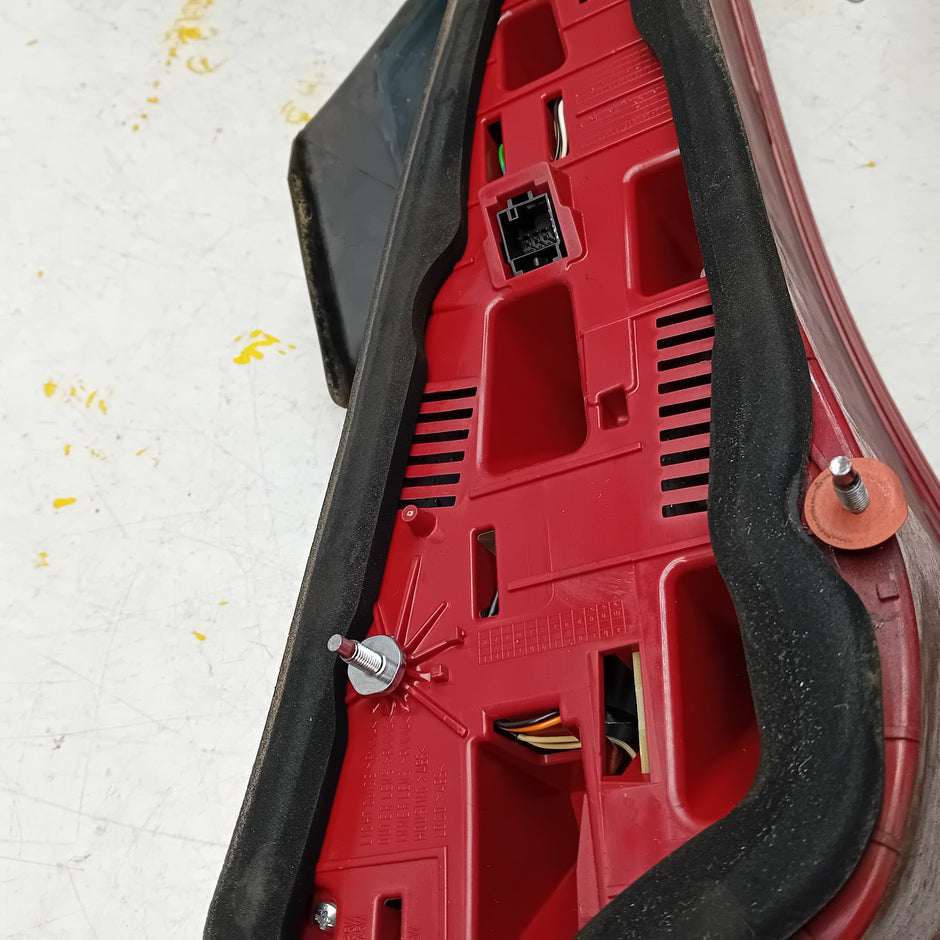 MERCEDES CLA W117 DRIVER SIDE OS REAR TAIL LIGHT A1179060601 2017 FMT00878