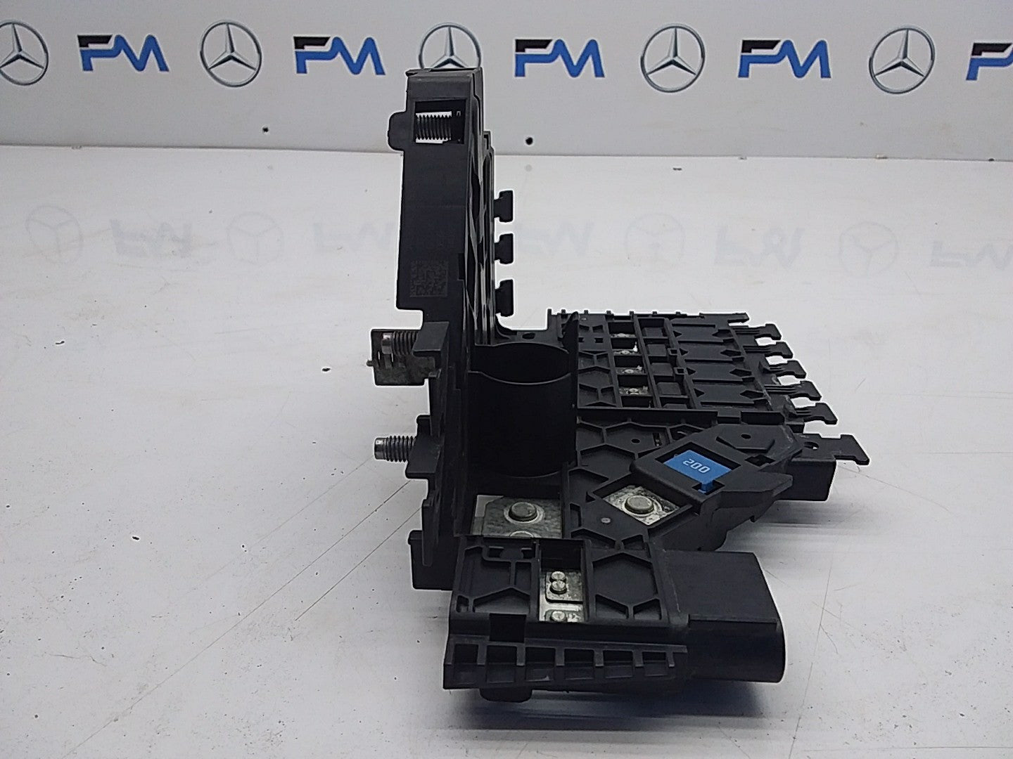 Mercedes C-CLASS W205 Fuse Relay Junction Box A2055402250 FMF09