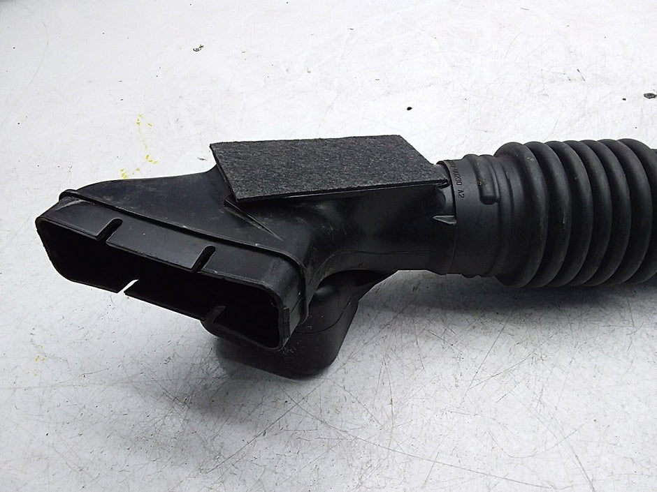 OUTLANDER AIR INTAKE TUBE 2.4 PETROL FMI37 1505A661
