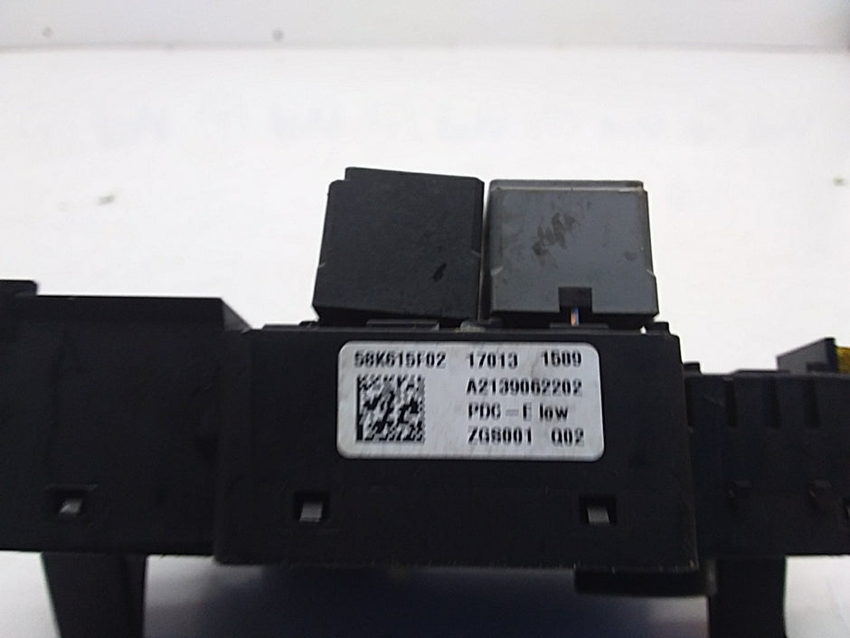 MERCEDES BENZ E-CLASS W213 FUSE BOX RELAY A2139062202 FMF66