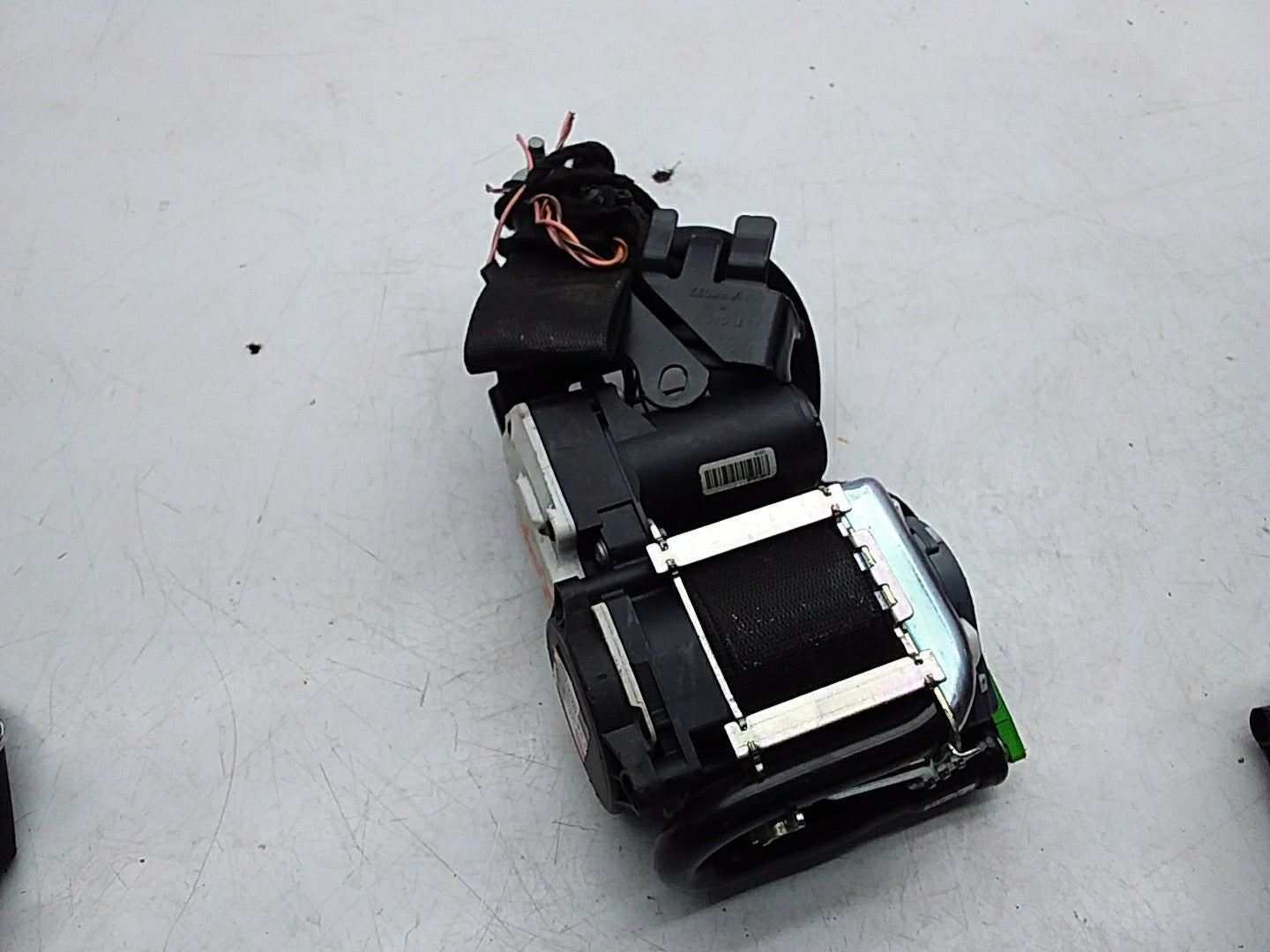 MERCEDES C-CLASS W204 SEAT BELT FRONT LEFT PASSENGER SIDE A2048601585 FMS224 NSF