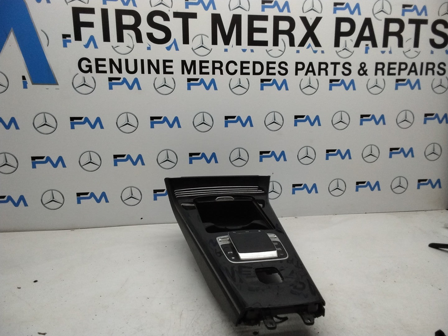  MERCEDES A-CLASS W177 CENTRE  CONSOLE   A1776805701 FMK30