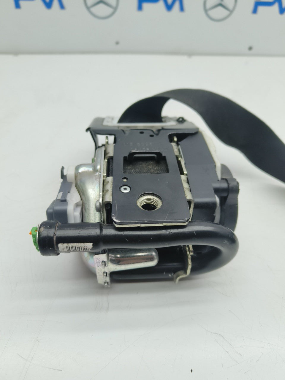 MERCEDES E CLASS W212  SEAT BELT FRONT LEFT PASSENGER SIDE A2128600786 FMS16 NSF