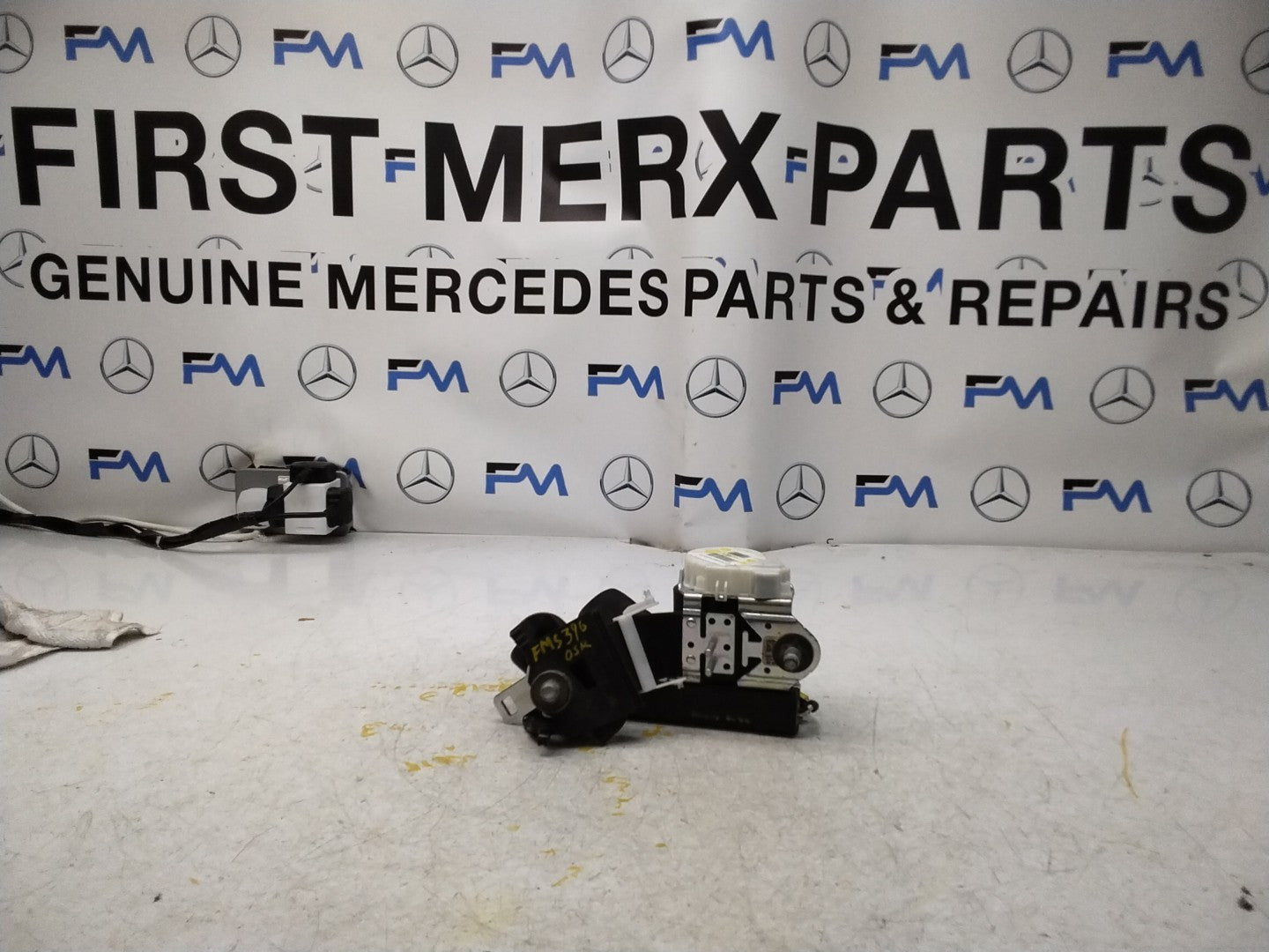 MERCEDES GL CLASS W164 REAR SEAT BELT RIGHT A2018680222 FMS396 OSR