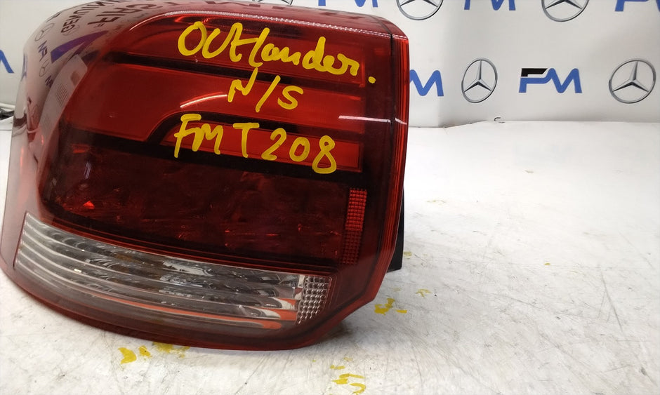 MITSUBISHI OUTLANDER PASSENGER SIDE NS REAR TAIL LIGHT FMT208 HALF LED