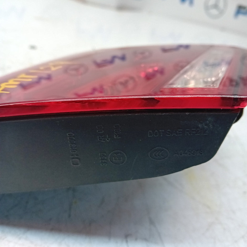 MERCEDES E-CLASS W212 PASSENGER SIDE NS REAR TAIL LIGHT 2011 FMT129