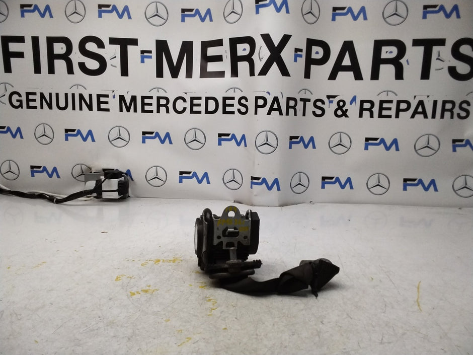 MERCEDES BENZ W169 A CLASS REAR SEAT BELT RIGHT SIDE A1698600685 FMS361 OSR