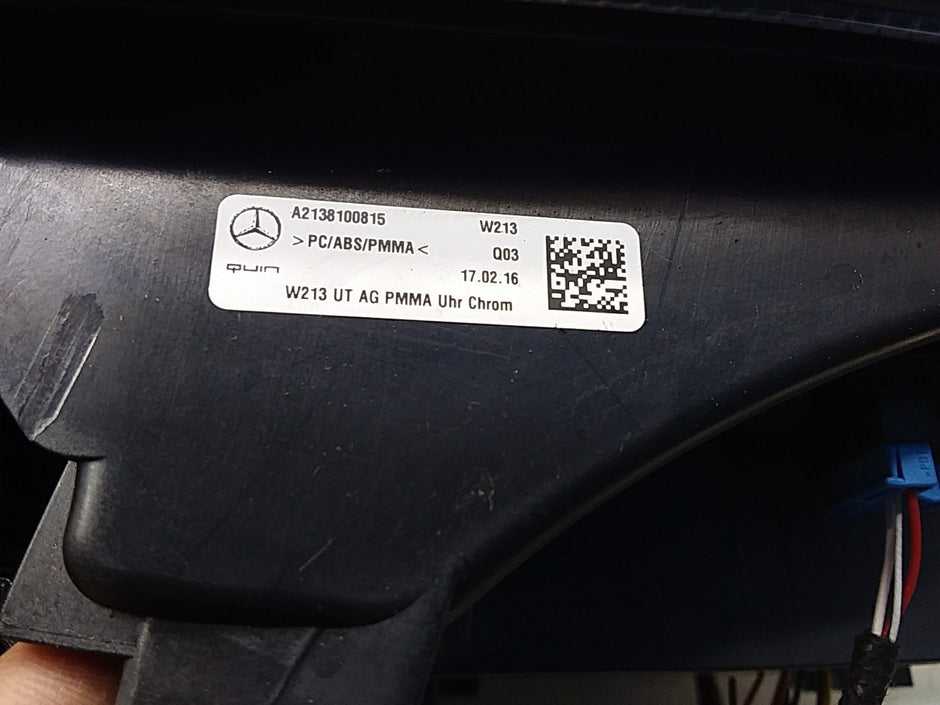 2016-2019 MERCEDES E CLASS W213 CENTRE  CONSOLE  A2138100815 FMK124