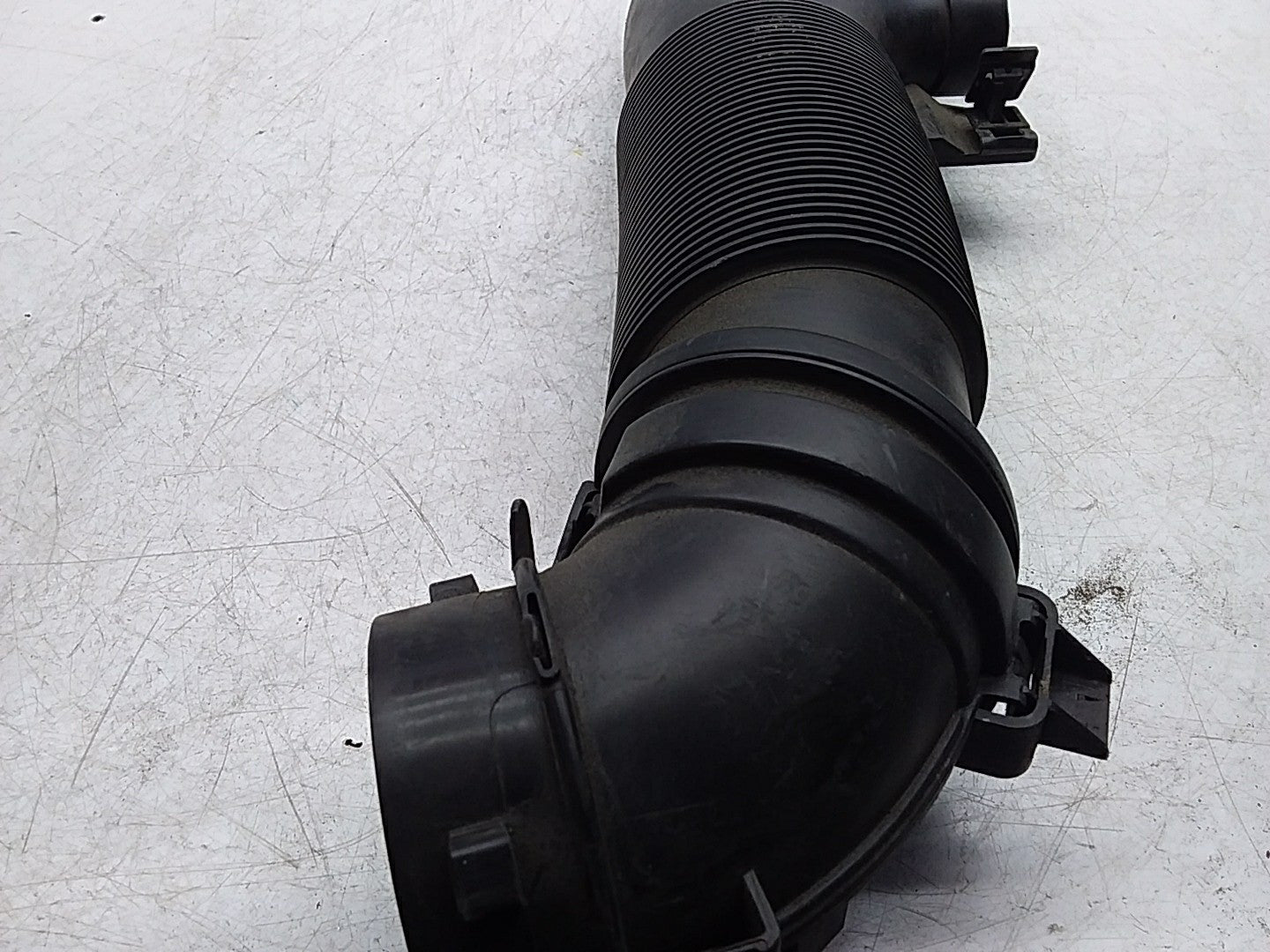 MERCEDES BENZ GLC W253 AIR INTAKE TUBE A6510902000 FMI54