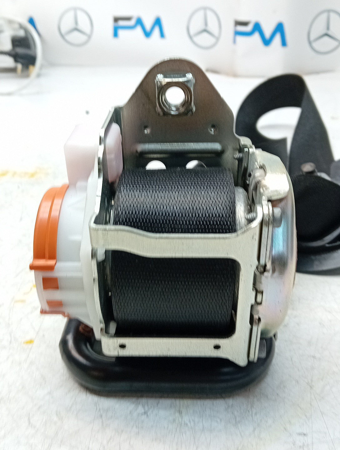MERCEDES A-CLASS  FRONT RIGHT SEAT BELT WITH PRETENSIONER A1778600800 FMS83 OSF