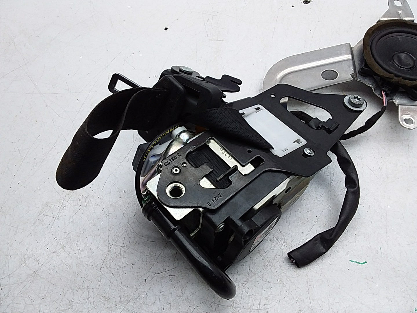 MERCEDES E-CLASS W238 SEAT BELT FRONT LEFT PASSENGER SIDE A2388602800 FMS264 NSF
