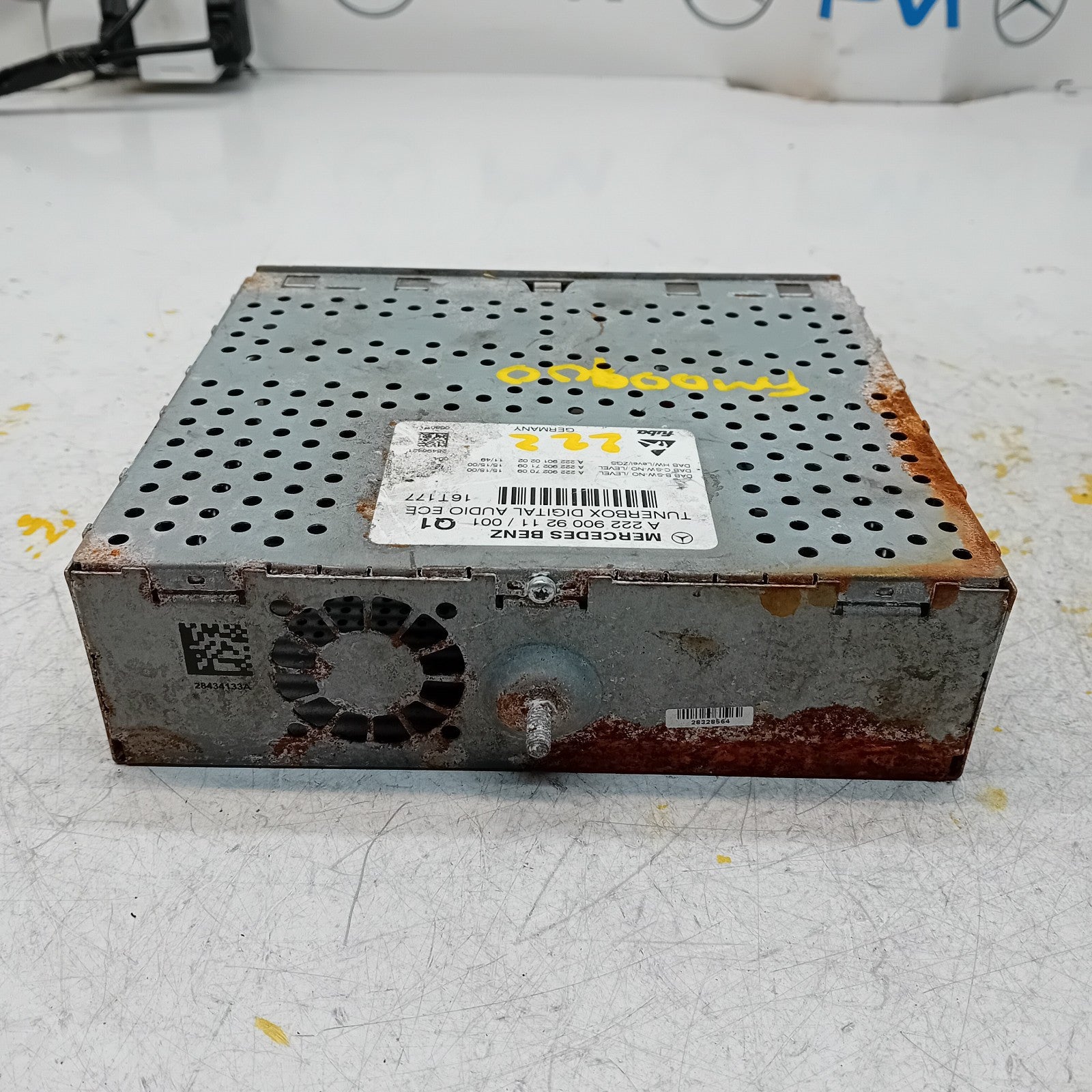 Mercedes GLC E S Class Radio Tuner Box W253 W222 W213 14-21 A2229009211 FM00900