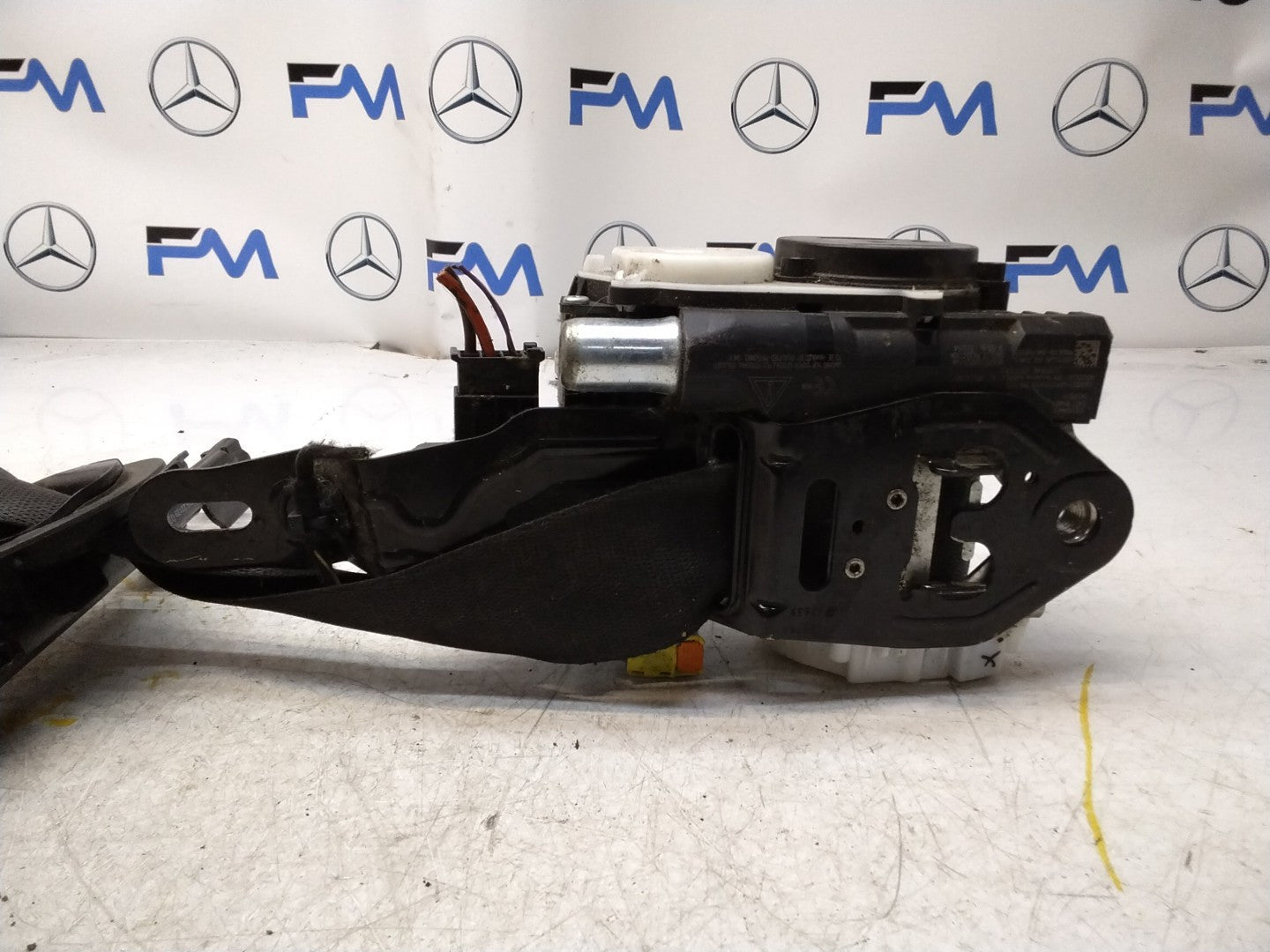 MERCEDES E-CLASS W213 DSL AUTO SEAT BELT FRONT RIGHT A2138605600  FMS421 OSF