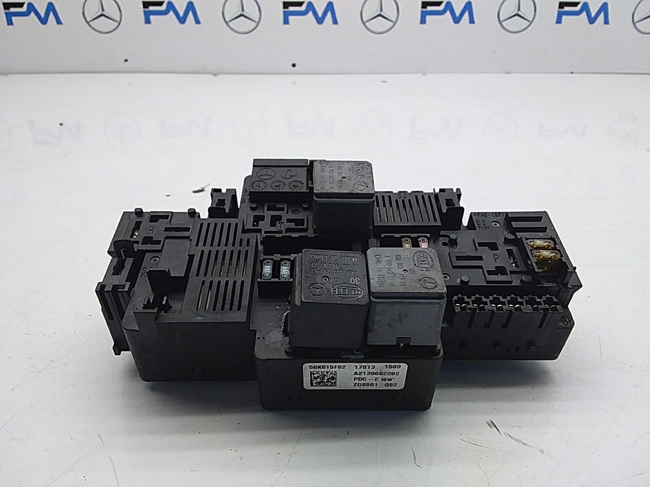 MERCEDES BENZ E-CLASS W213 FUSE BOX RELAY A2139062202 FMF66