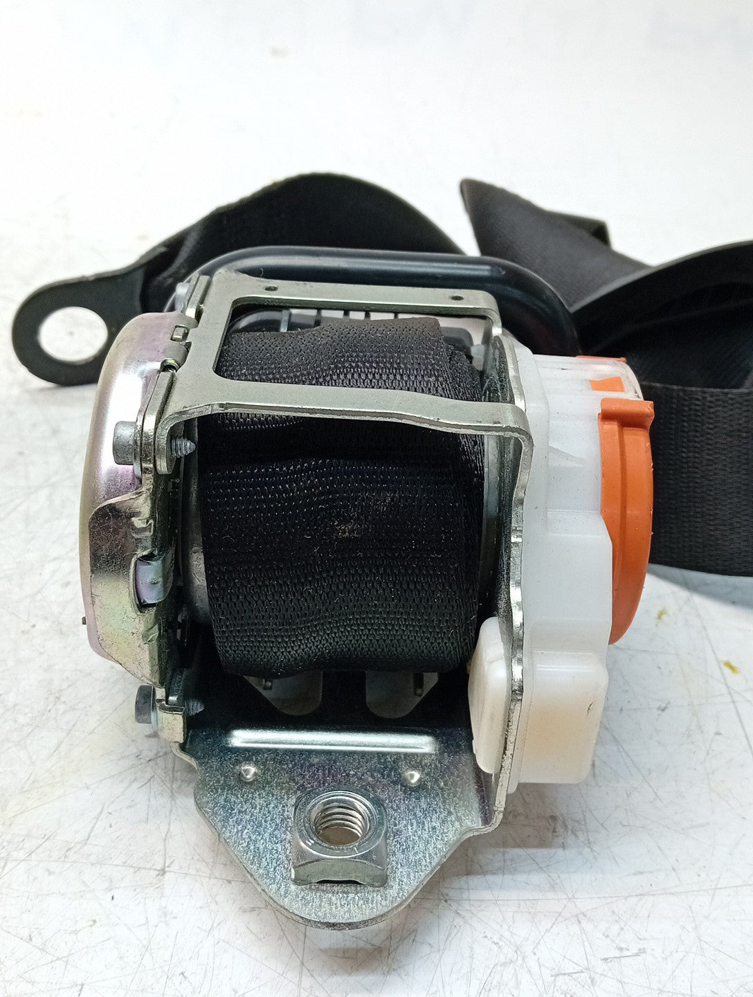 MERCEDES A CLASS  FRONT LEFT SEAT BELT WITH PRETENSIONER A1778600700 FMS66 NSF