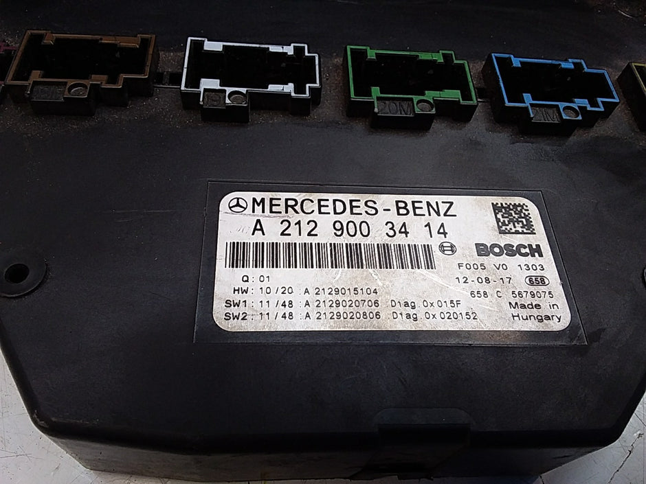 Mercedes E-CLASS W212 Fuse  Box RELAY A2129003414 FMF91