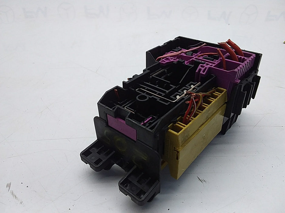 MERCEDES C CLASS FUSE RELAY BOX A2059067200 W205 2014-2021 FMF19