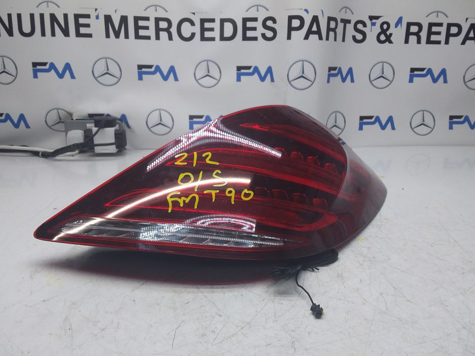 MERCEDES E-CLASS W212 REAR DRIVER O/S TAIL LIGHT FMT90