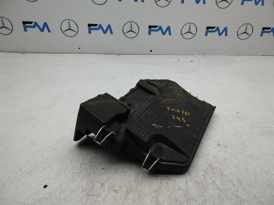 MERCEDES BENZ  B-CLASS  W246 FUSE RELAY  BOX LID A2465400182  FMF161 (DAMAGED) 
