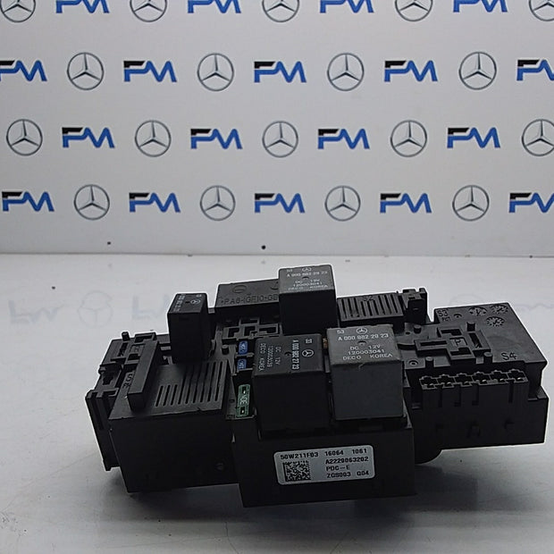 MERCEDES BENZ S-CLASS W222 FUSE BOX RELAY  A2229063202 FMF67