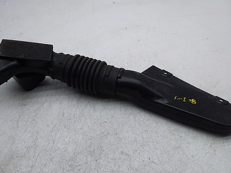 OUTLANDER AIR INTAKE TUBE 2.4 PETROL FMI08 1505A661