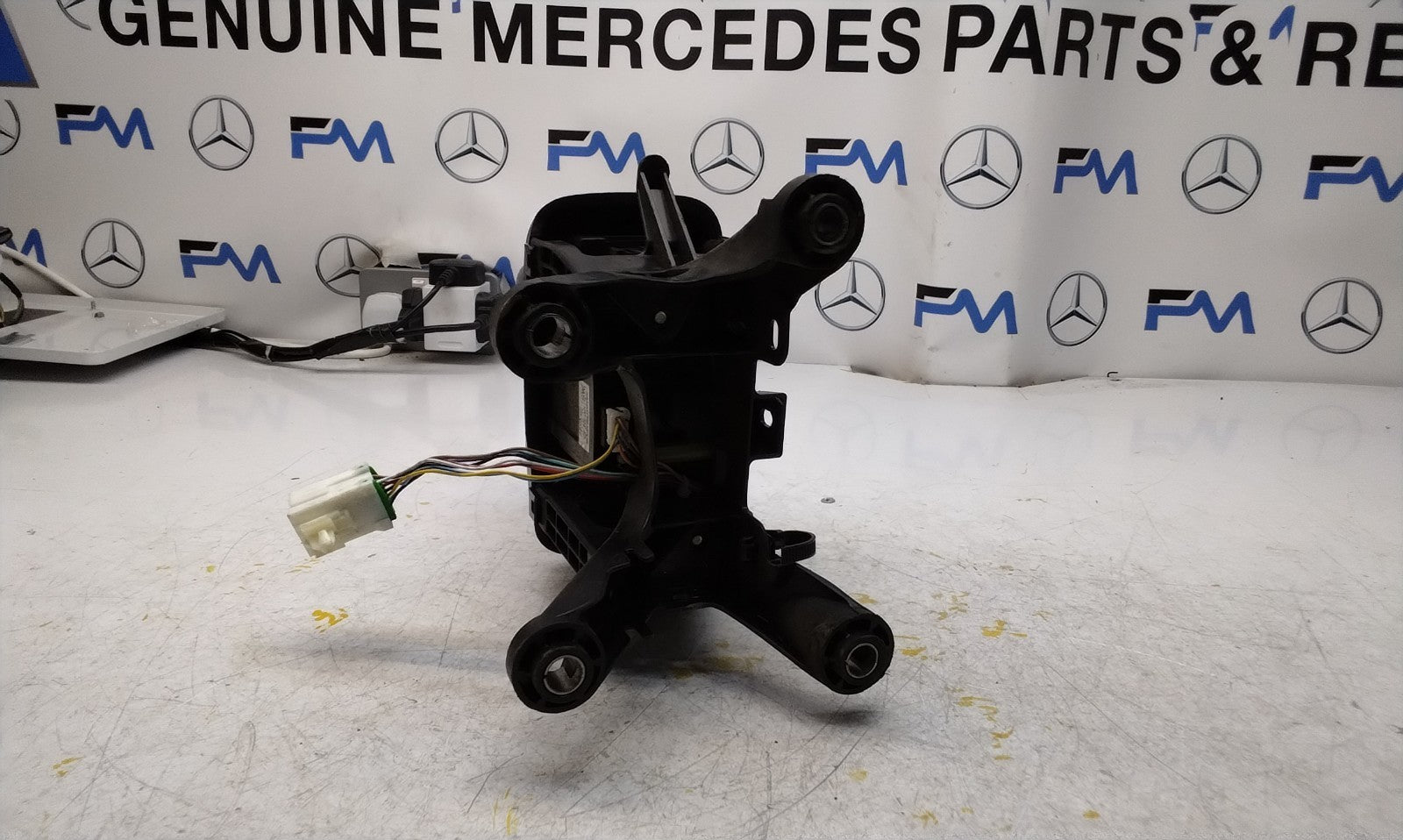 MITSUBISHI OUTLANDER MK3 2016 AUTOMATIC GEAR SHIFT MECHANISM 2400A355 FM001043