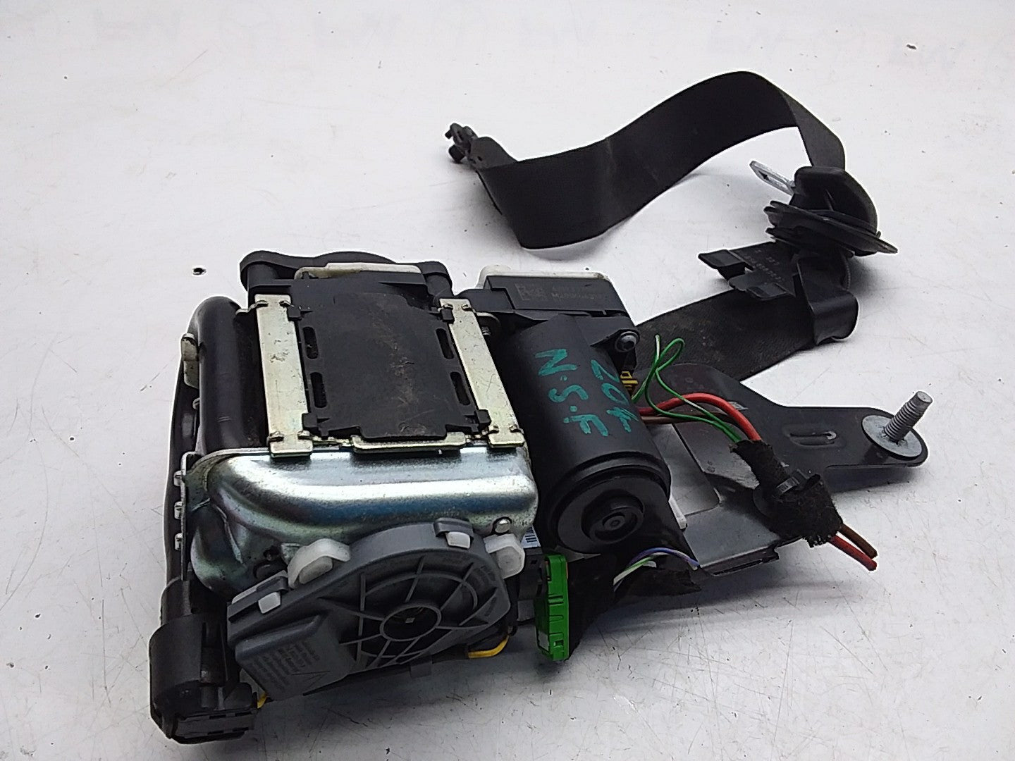 MERCEDES C-CLASS W204 SEAT BELT FRONT LEFT PASSENGER SIDE A2048680022 FMS201 NSF