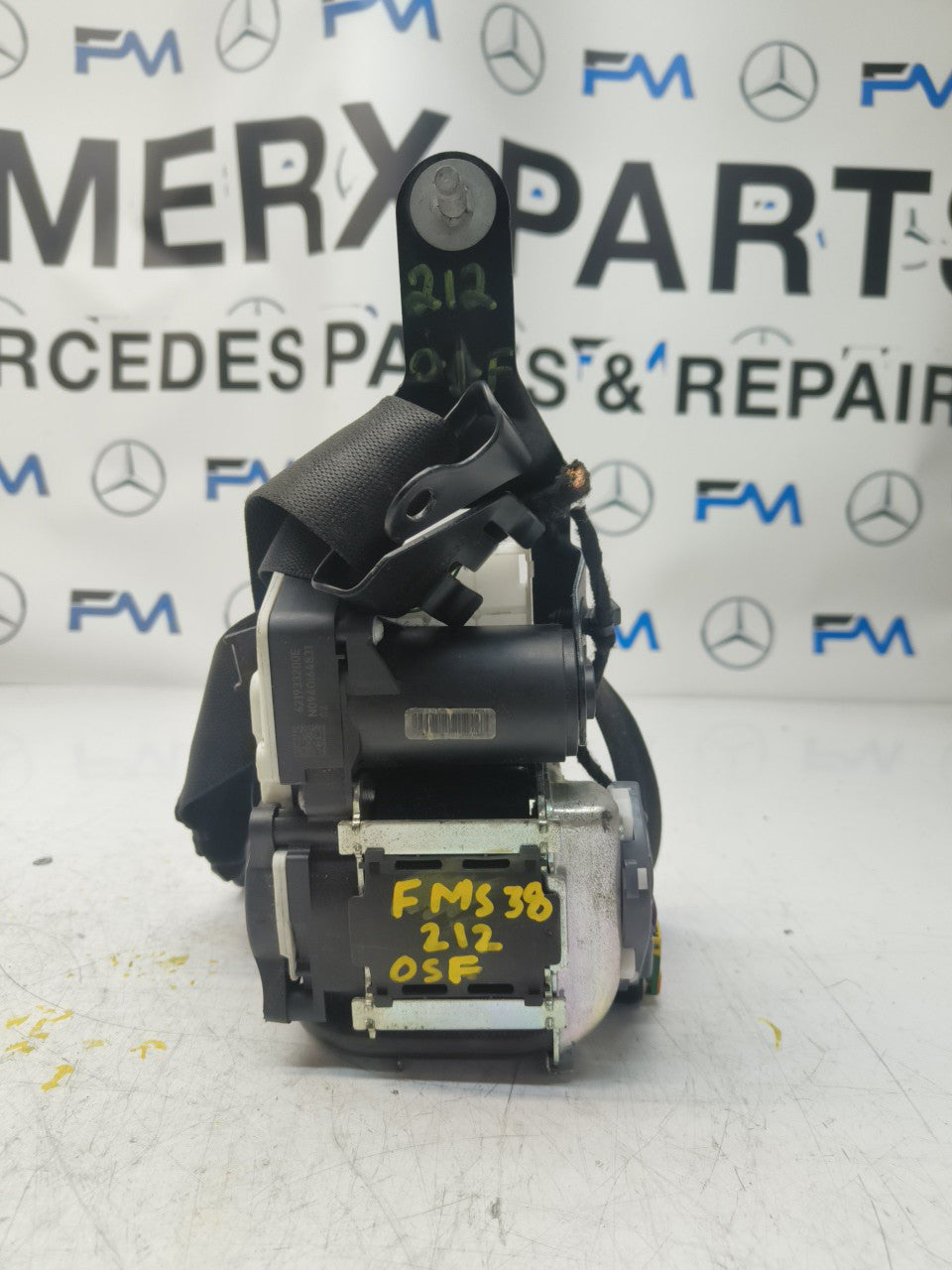 2009-16 MERCEDES W212 ESTATE DRIVER RIGHT FRONT SEAT BELT A2128609285 OSF FMS38