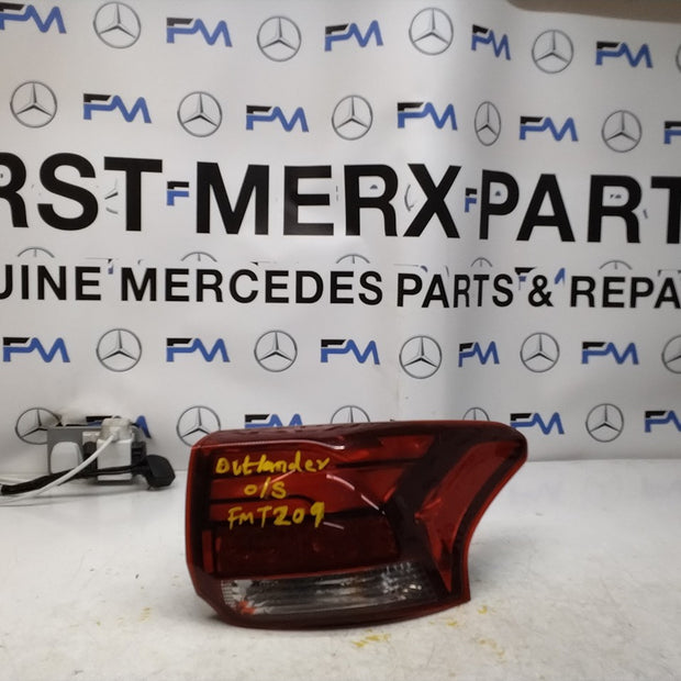 MITSUBISHI OUTLANDER DRIVER SIDE OS REAR TAIL LIGHT FMT209 HALF LED