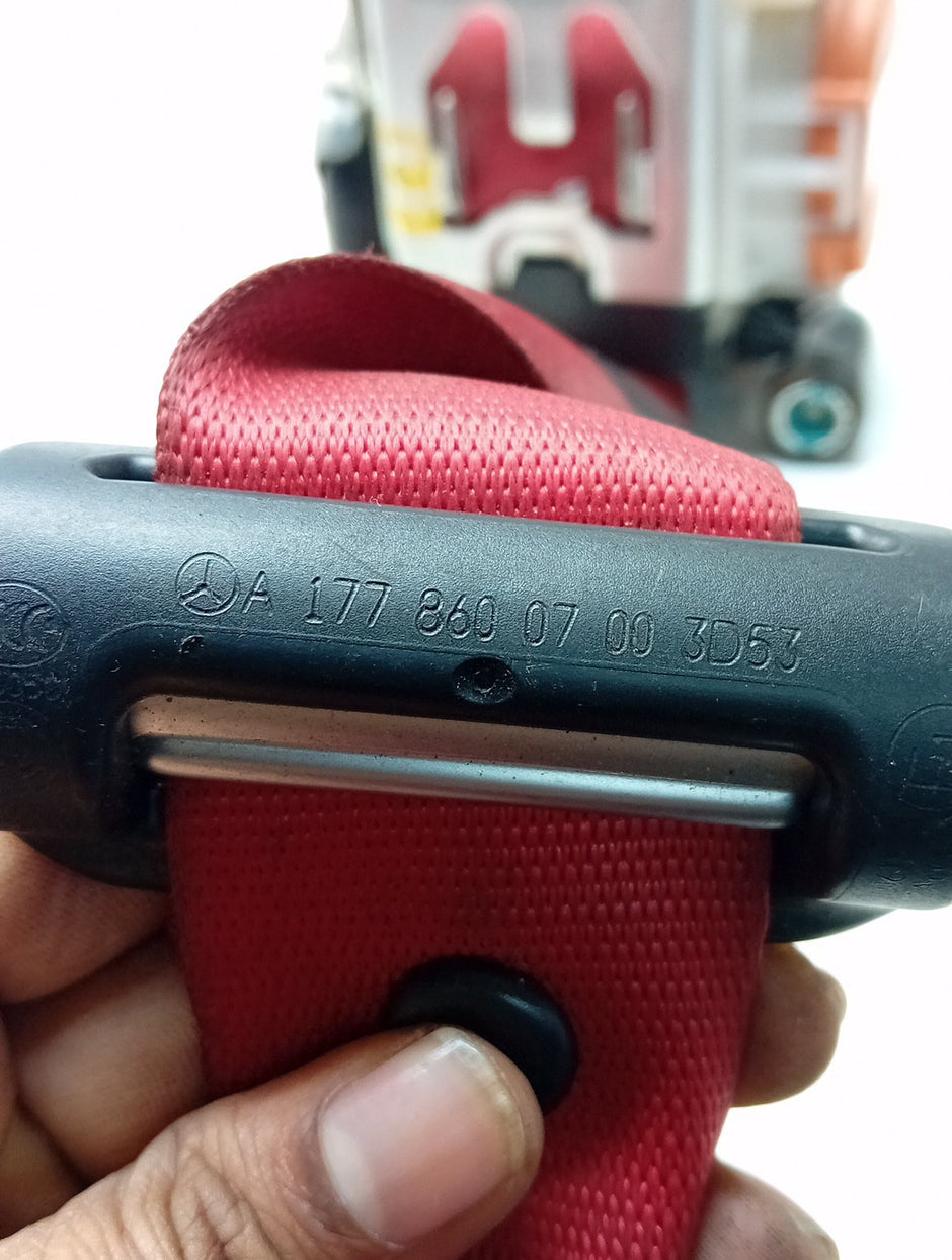 MERCEDES A CLASS  FRONT LEFT SEAT BELT WITH PRETENSIONER A1778600700 FMS70 NSF