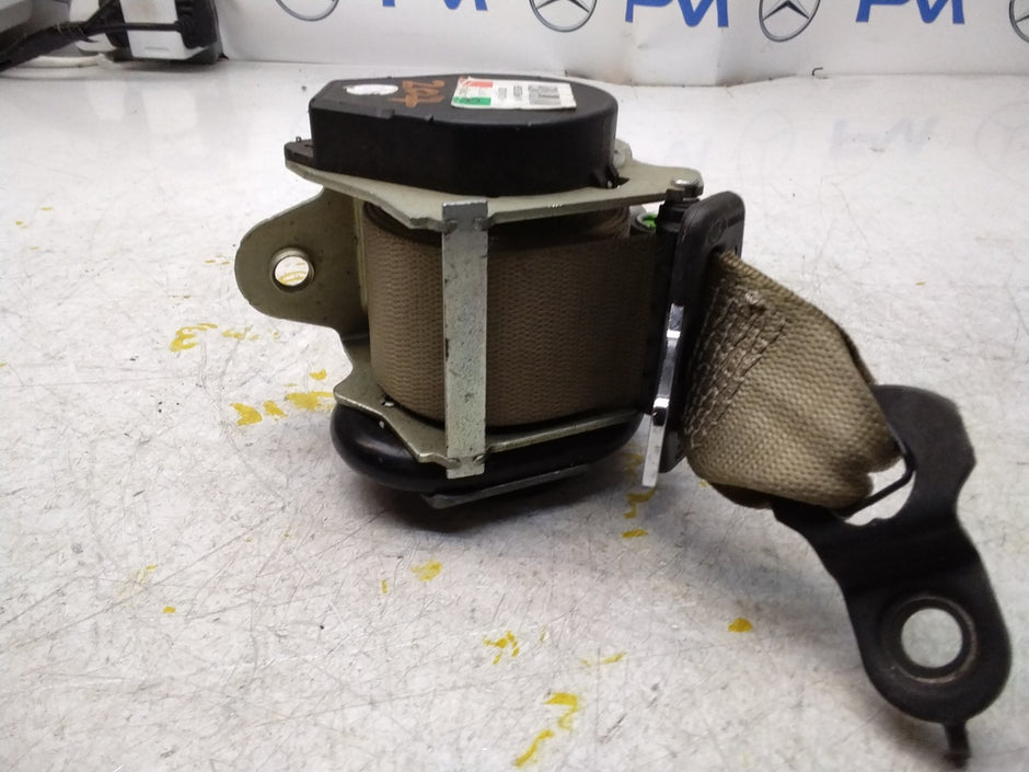 MERCEDES E CLASS SEAT BELT REAR RIGHT AND LEFT A2078602185 C207 FMS456 NSR OSR