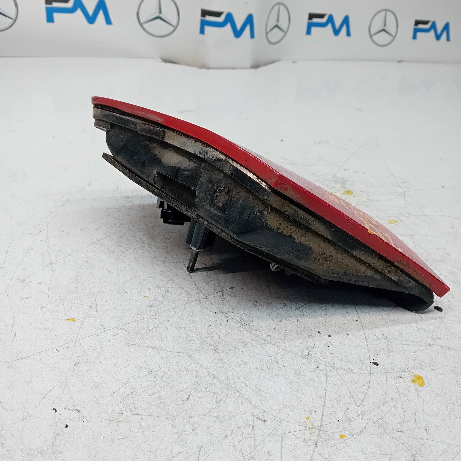 MERCEDES E-CLASS W212 DRIVER SIDE OS REAR TAIL LIGHT A2129060358 2012 FMT125